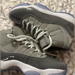 Jordans 11 cool grey